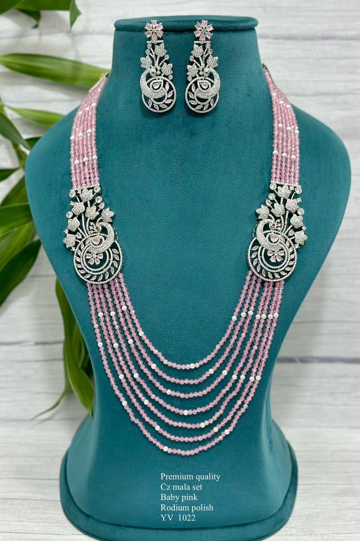 Urban Glow Necklace Set
