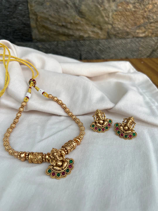 Antique matte Ganesha kemp necklace with studs